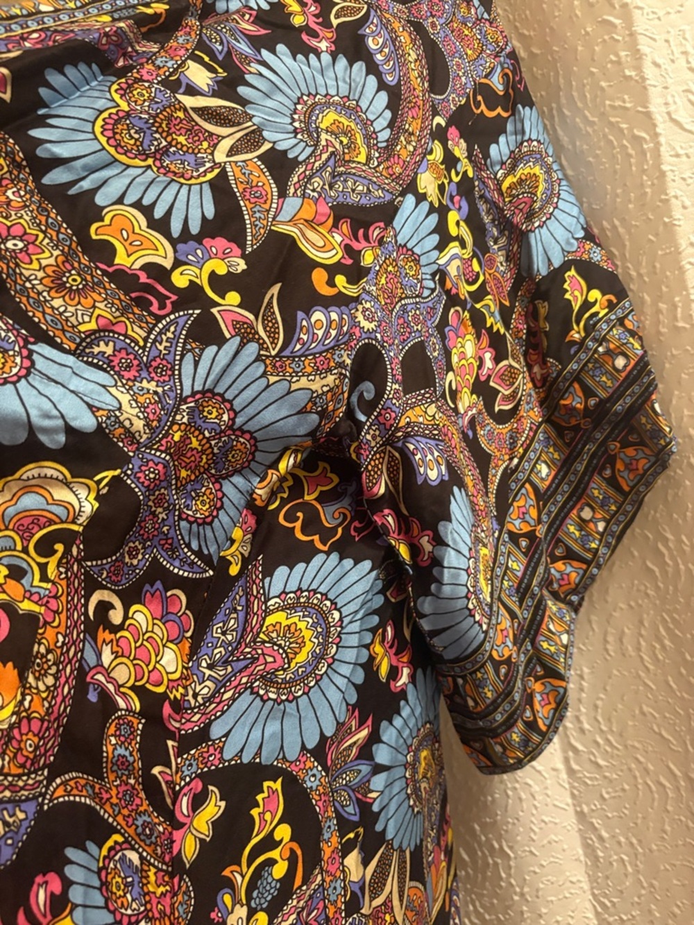 Haute Hippie Black Floral Paisley Kimono Reversible size Large NWTS - Picture 7 of 11